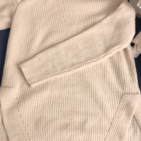 Meet your Posher, Juna - Picture 1 of 1